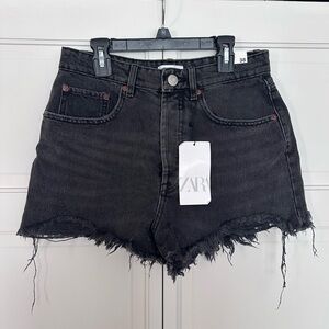 NWT Zara Black Denim distressed hem Women Shorts size 6